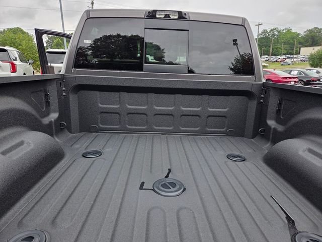 New 2026 Granite Crystal Metallic Clear-Coat Exterior Paint RAM Laramie image 26