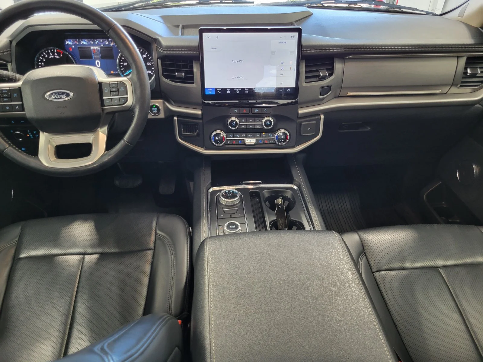 Used 2024 Gray Ford XLT image 26