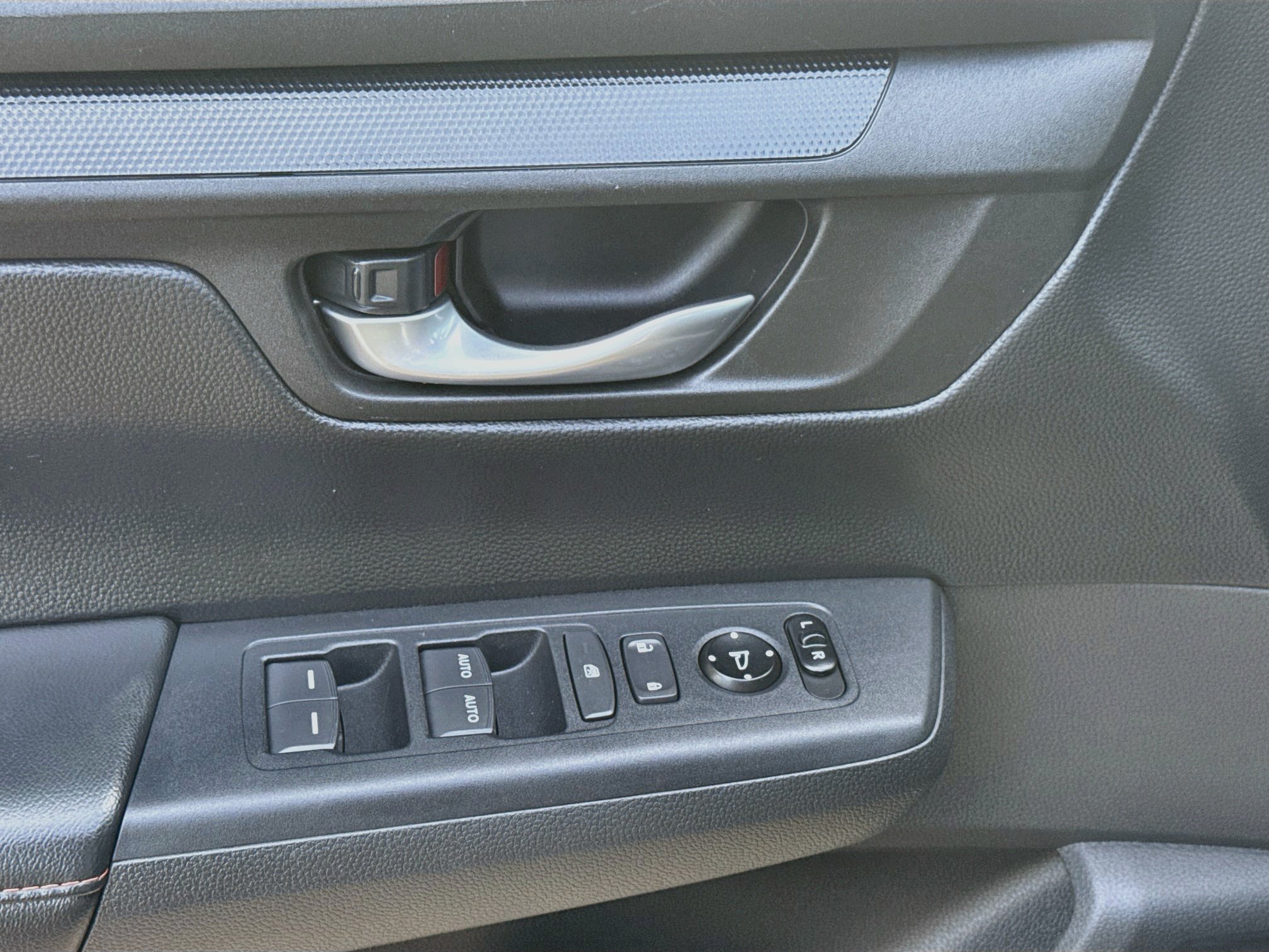 2024 Honda CR-V Sport - Photo 16