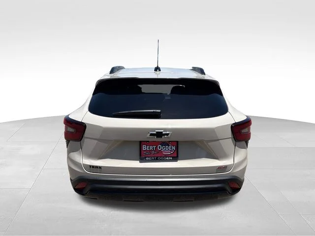 Used 2026 White Chevrolet 2RS image 6