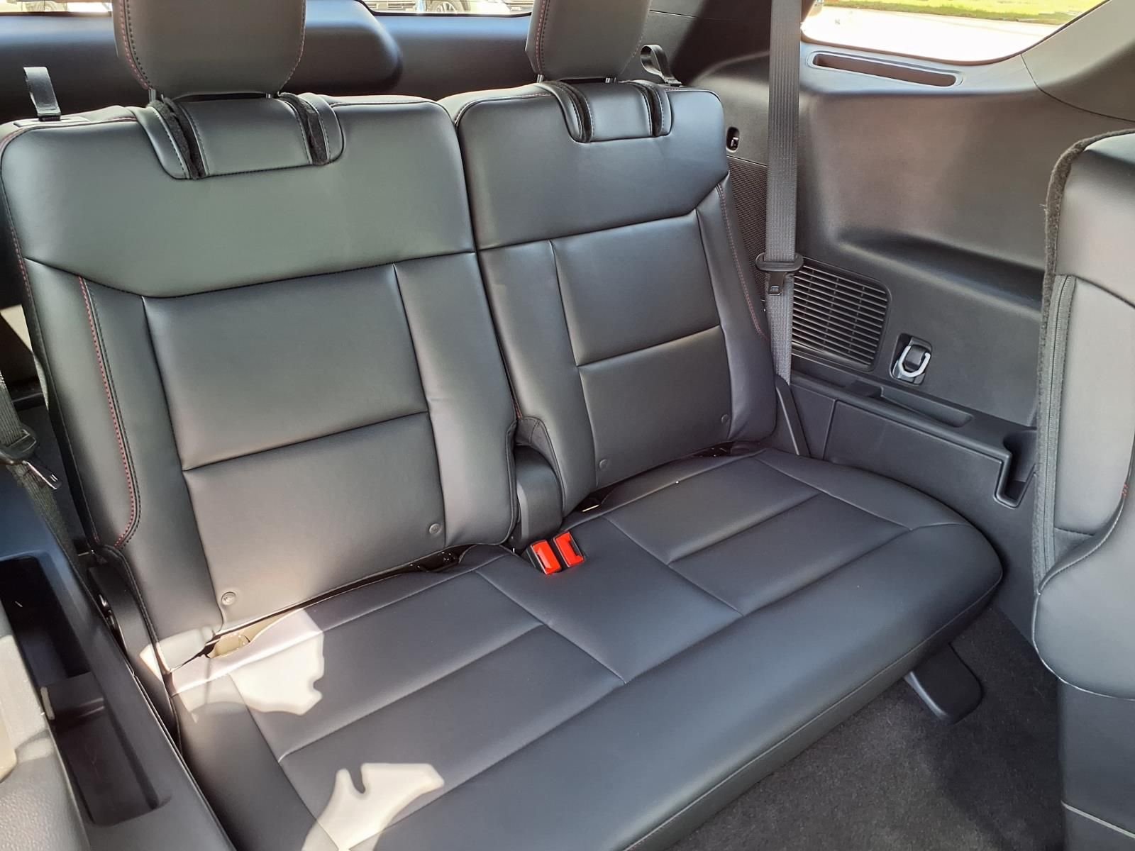 2026 Ford Explorer ST-LINE - Photo 22