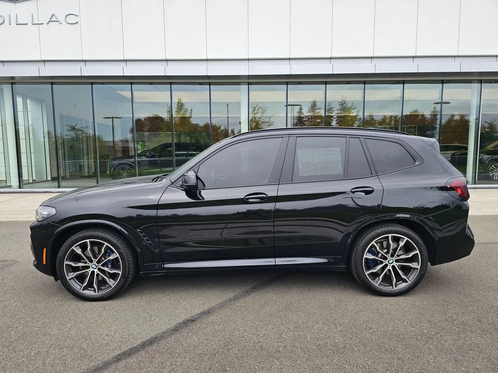 Used 2024  BMW M40i image 2