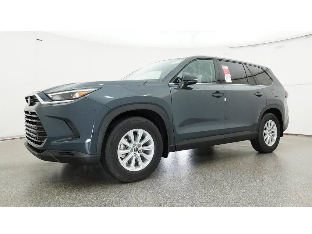 New 2026 White Toyota XLE image 22