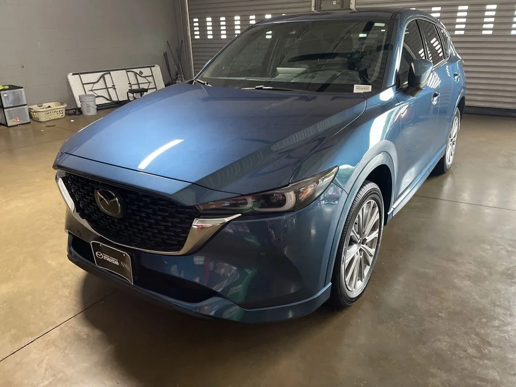 2023 Mazda CX-5 TURBO Signature Auto AWD's photo