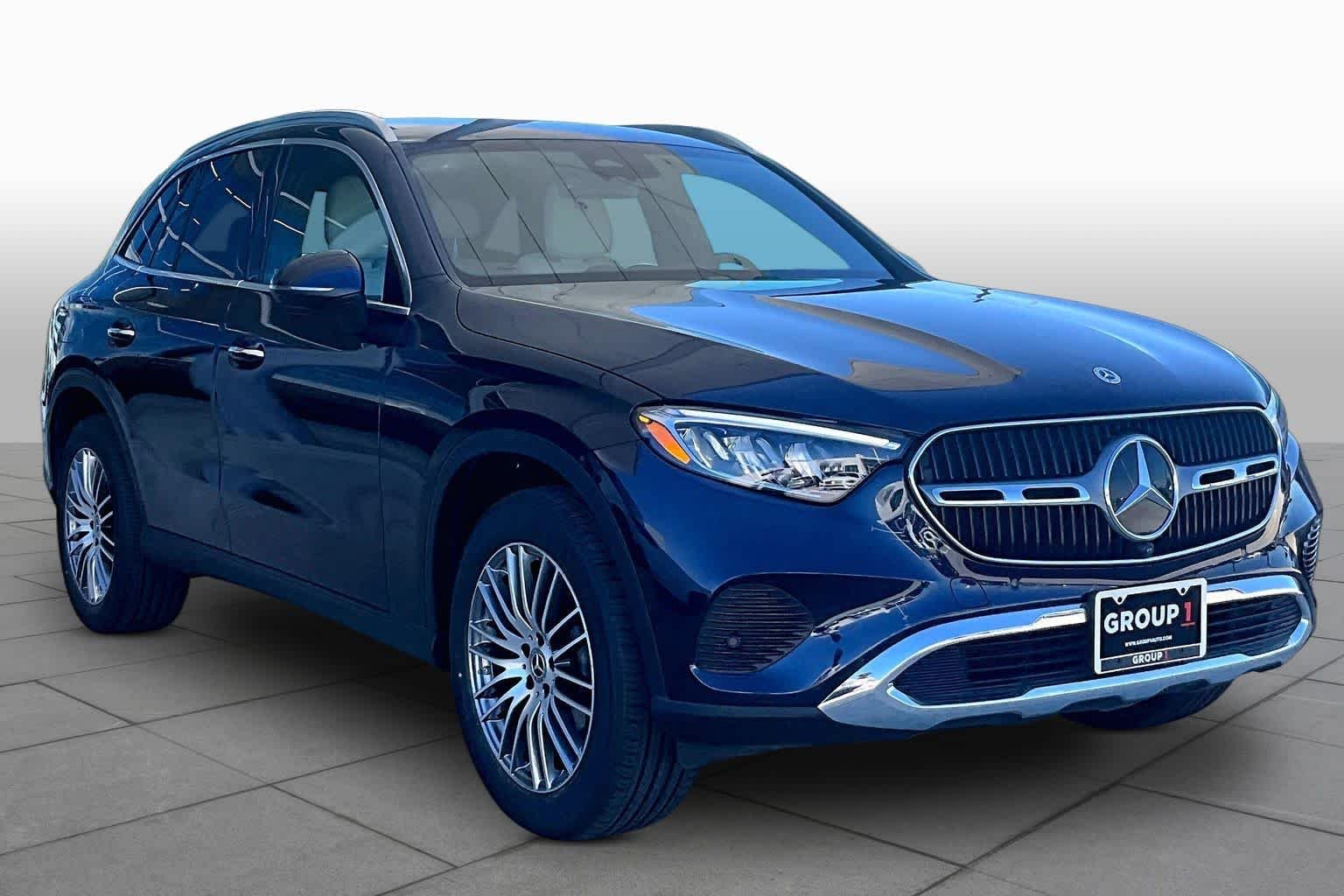 Used 2024 Nautical Blue Metallic Mercedes-Benz GLC 300 image 3