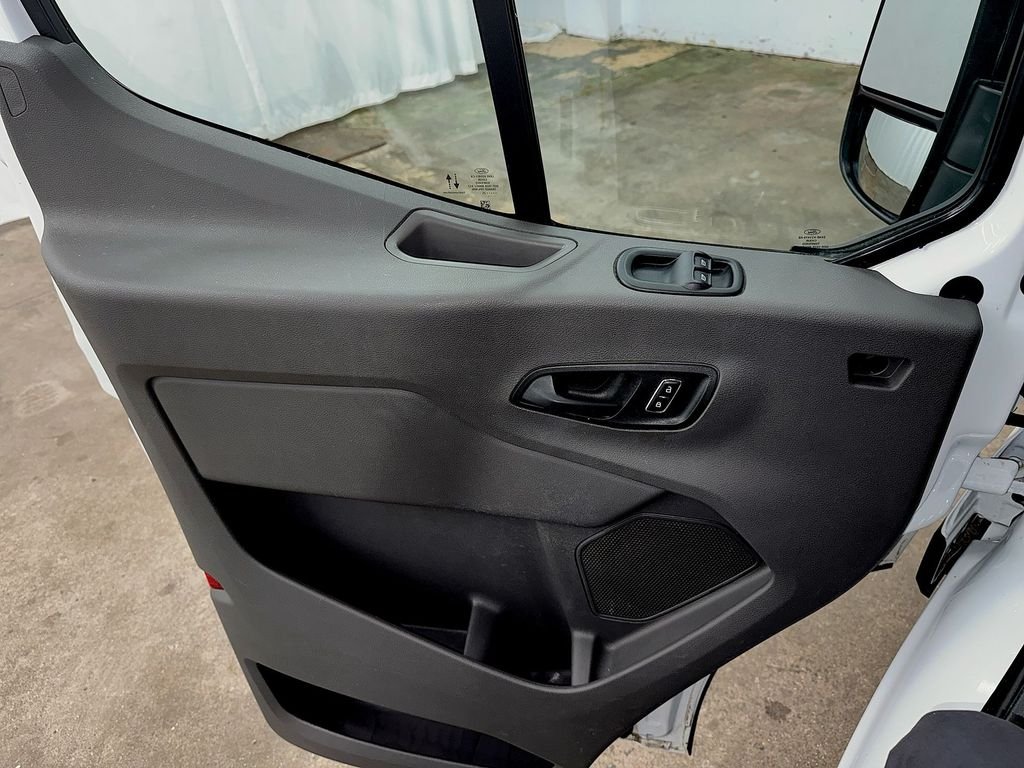 Used 2025 White Ford Base image 13