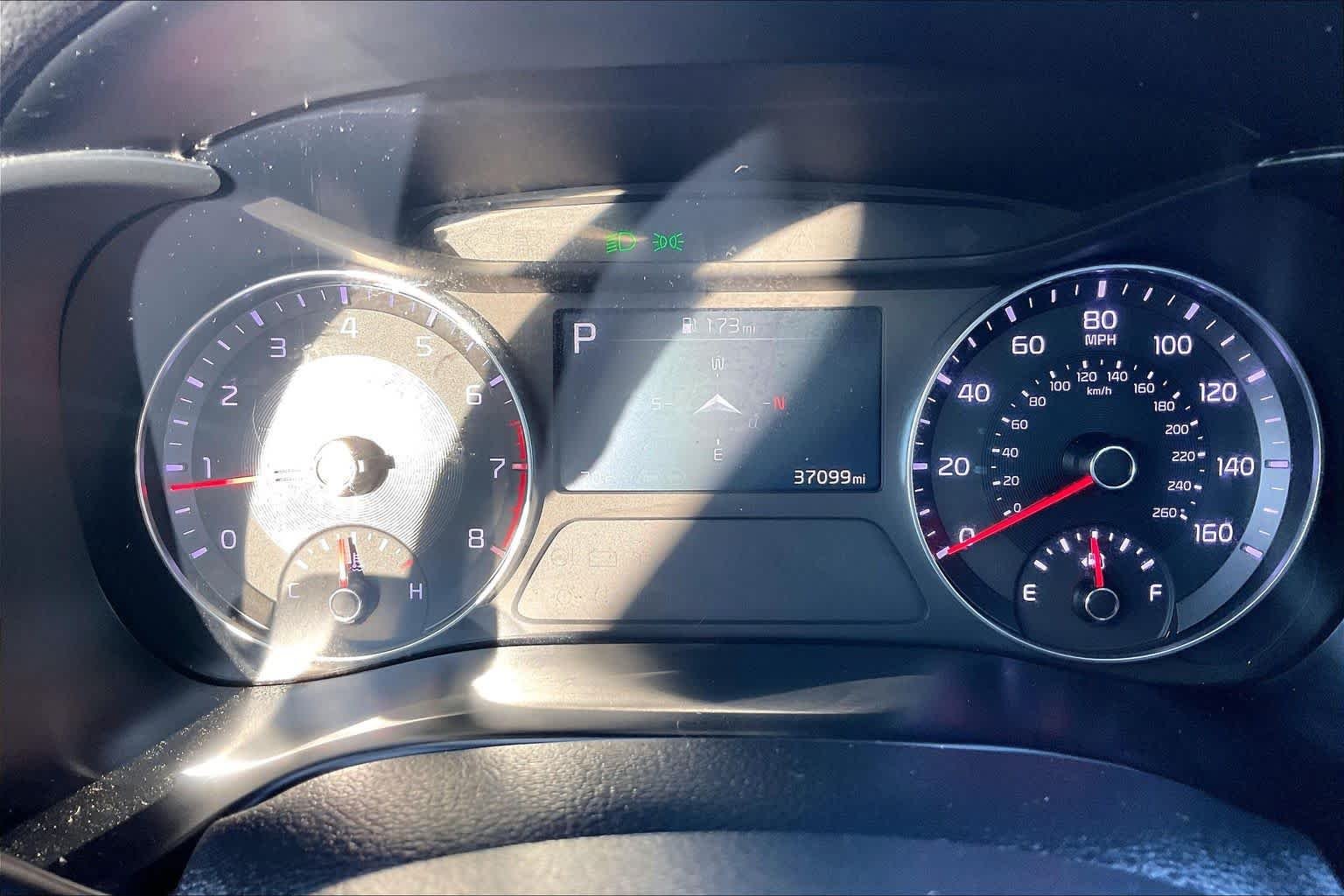 Used 2024 Snow White Pearl Kia GT-Line image 26