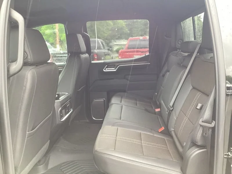 2026 Chevrolet Silverado 1500 High Country - Photo 17