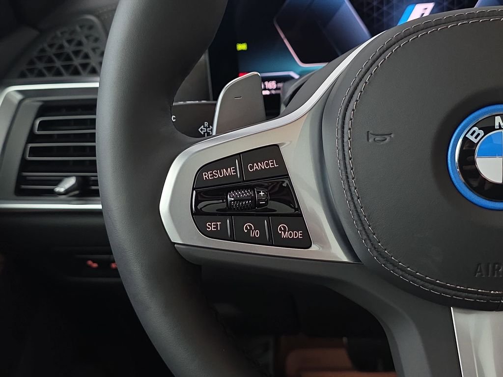2026 BMW X5 50e - Photo 17