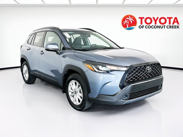 2024 Toyota Corolla Cross LE