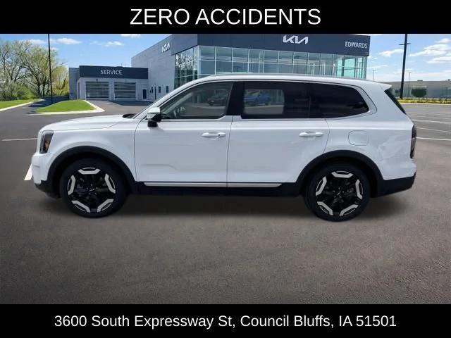 Used 2025 White Kia EX image 5