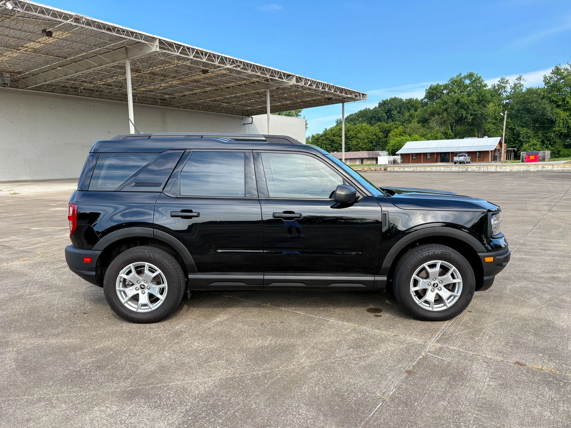 Used 2022 Black Ford Base image 13