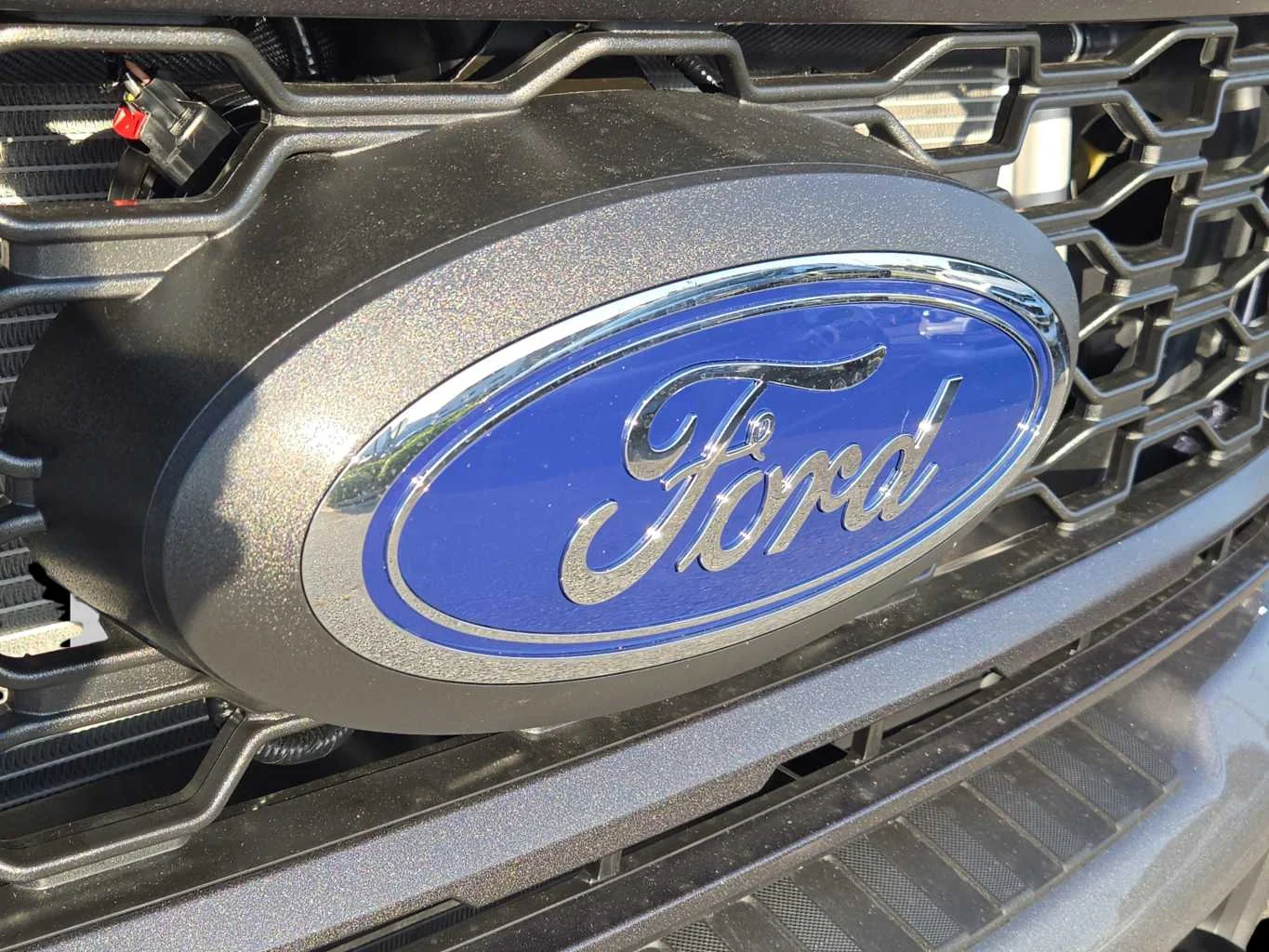 New 2026 Carbonized Gray Metallic Ford XL image 17
