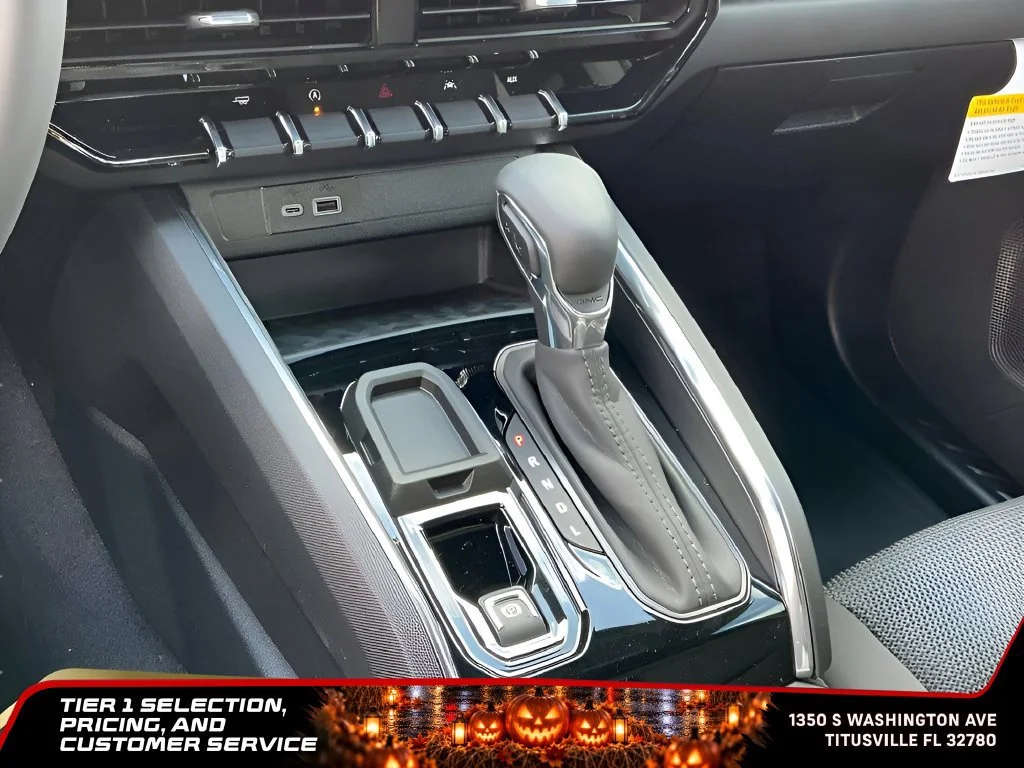 New 2026 Summit White GMC Elevation image 40