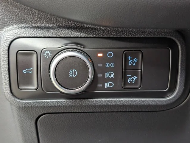 New 2026 Space White Metallic Ford Tremor® image 42
