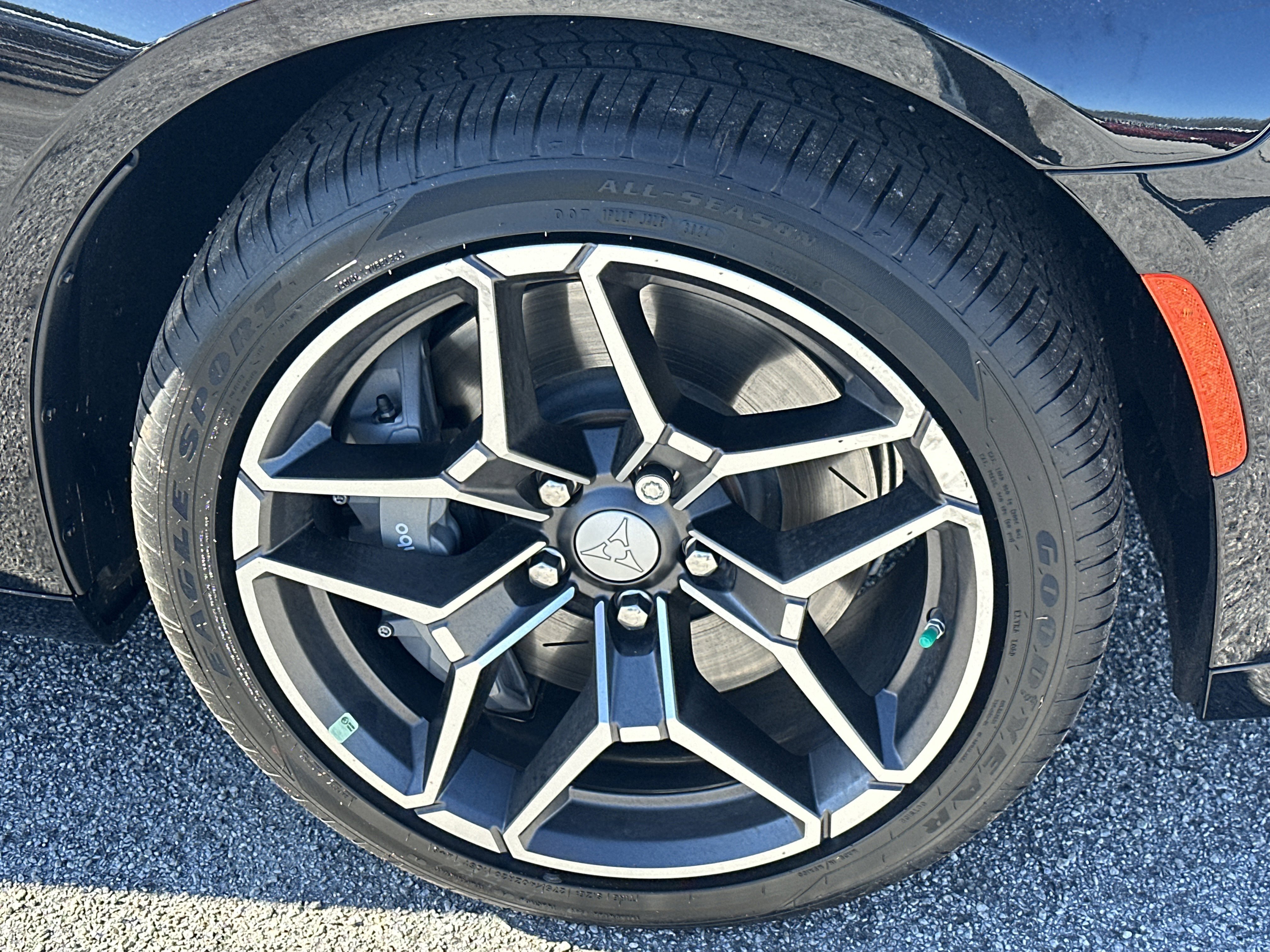 New 2026 Diamond Black Crystal Pearlcoat Dodge Scat Pack image 13