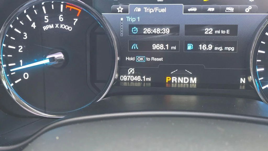 Used 2019 Black Metallic Ford Platinum image 31