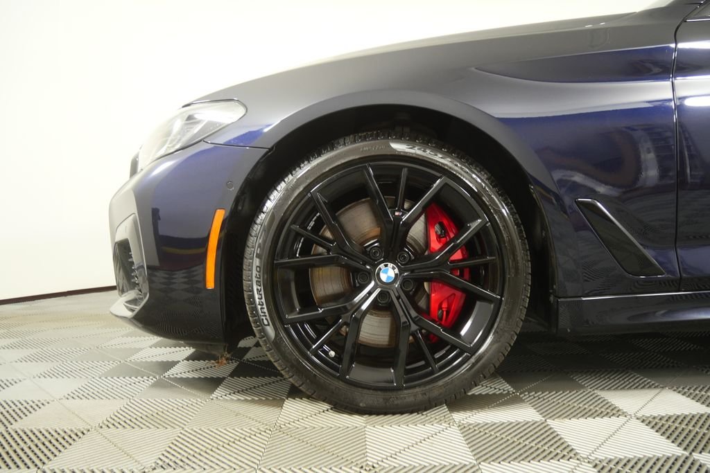 Certified Used 2023 Carbon Black Metallic BMW 540i image 9