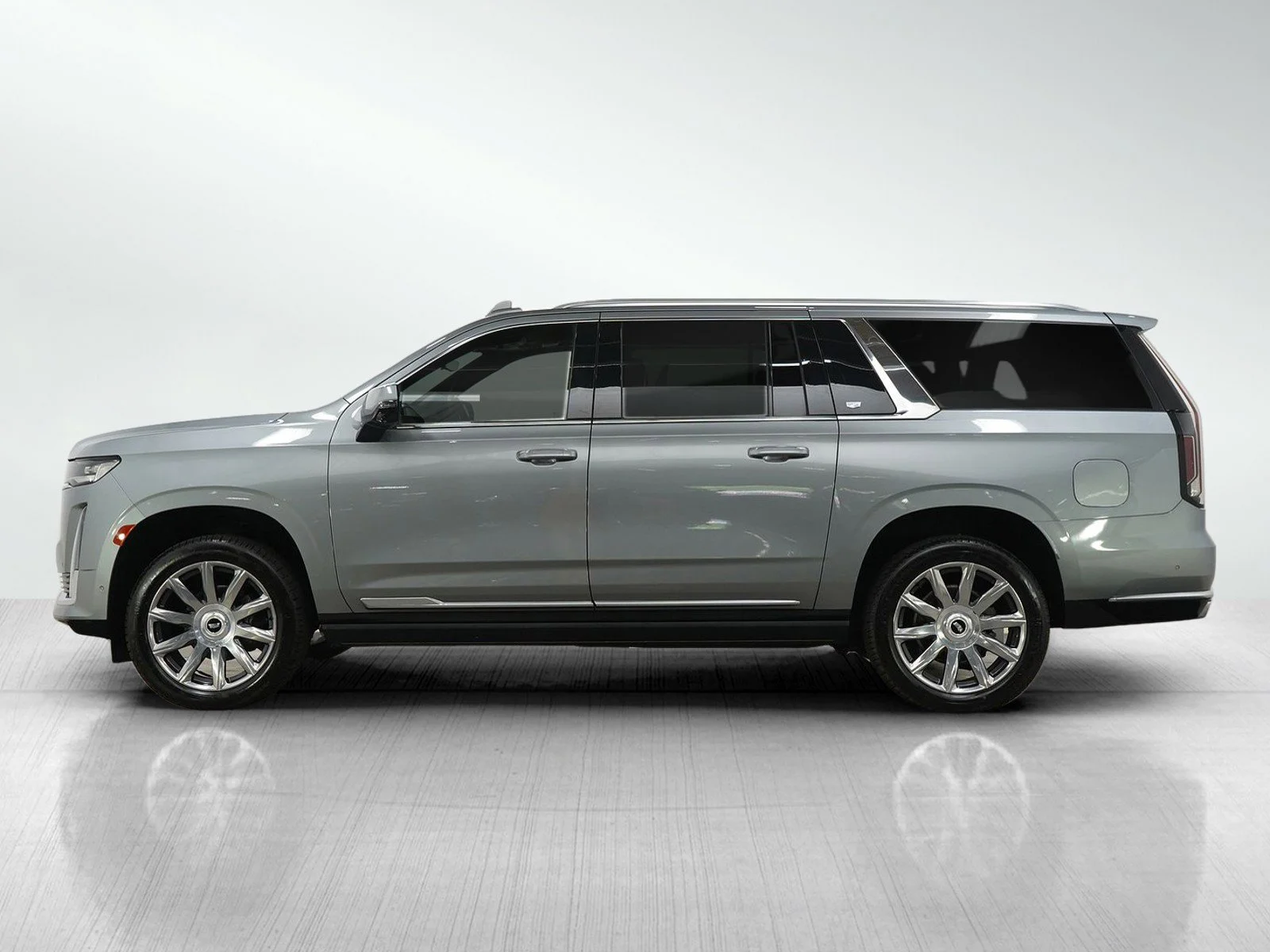Used 2024 Cadillac Escalade ESV Premium Luxury Platinum with VIN 1GYS4MKL0RR148194 for sale in Bloomington, Minnesota