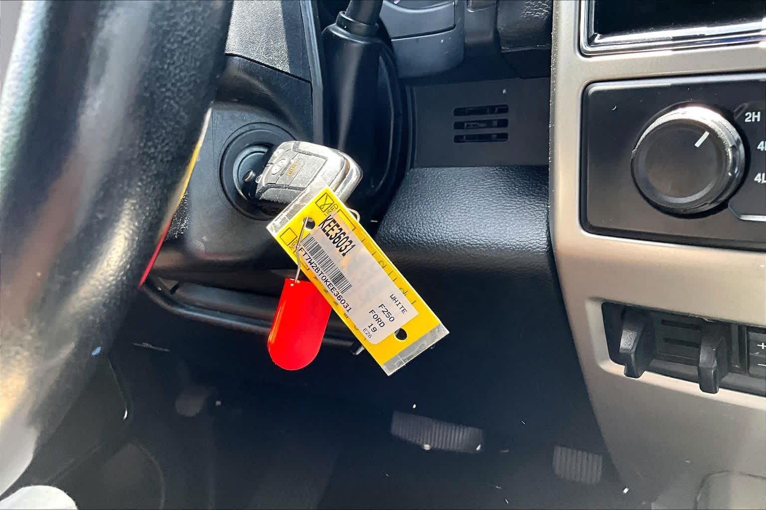 Used 2019 Oxford White Ford LARIAT image 14
