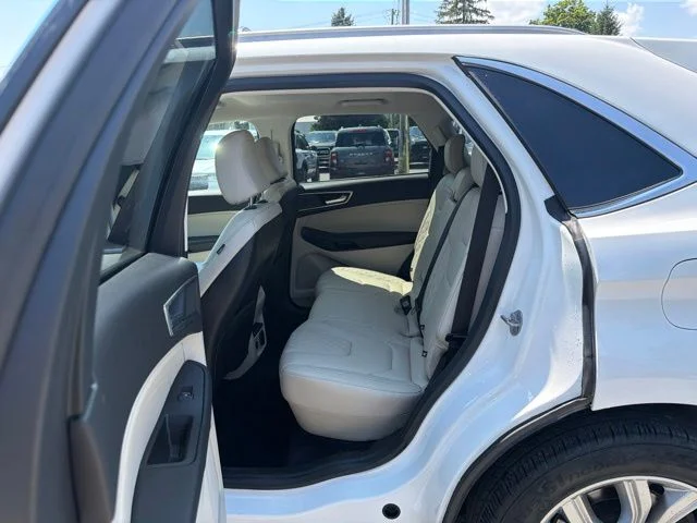 Used 2023 White Metallic Ford Titanium image 87