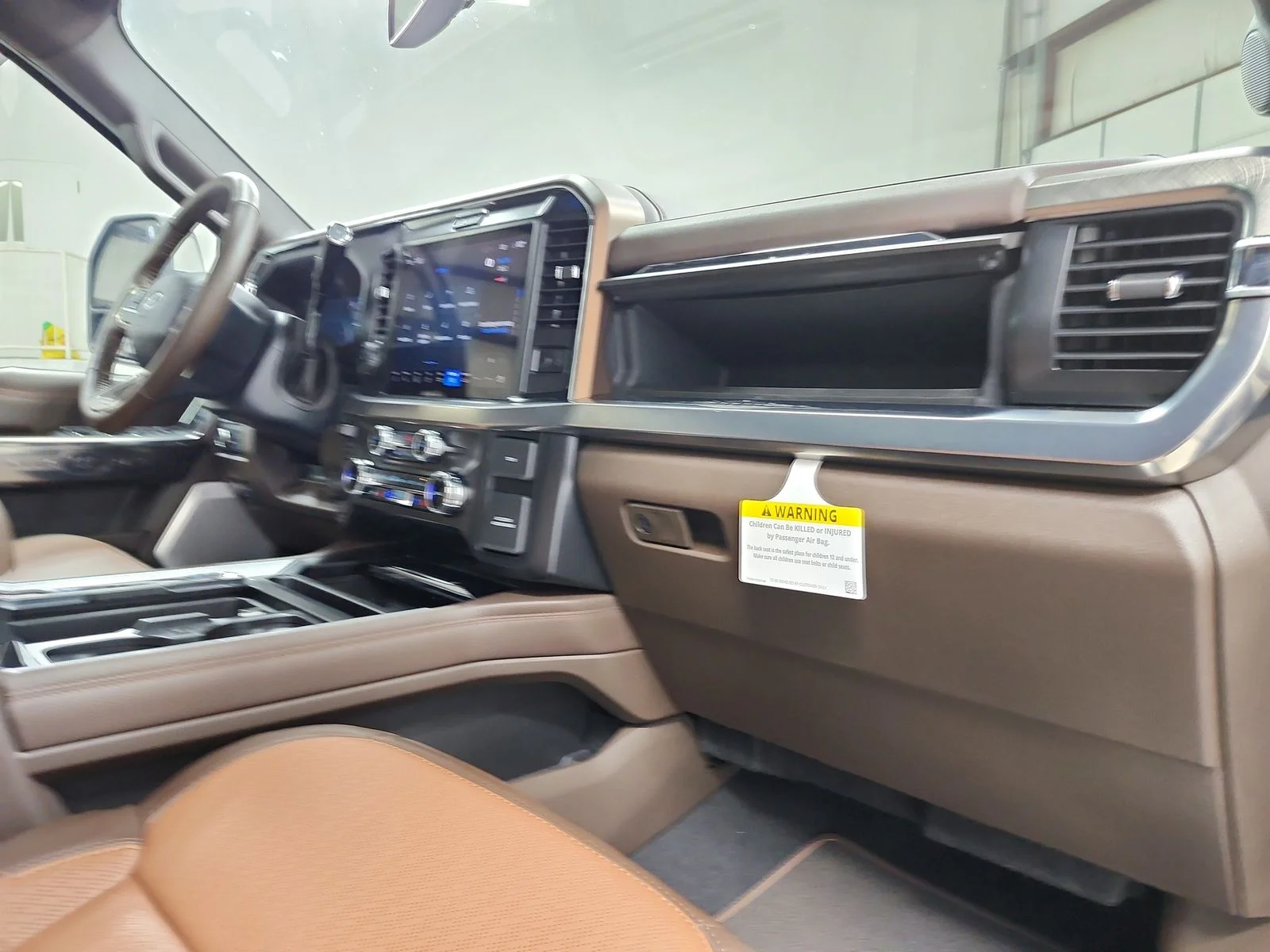 New 2026 Glacier Gray Metallic Tri-Coat Ford F-250® King Ranch® image 43