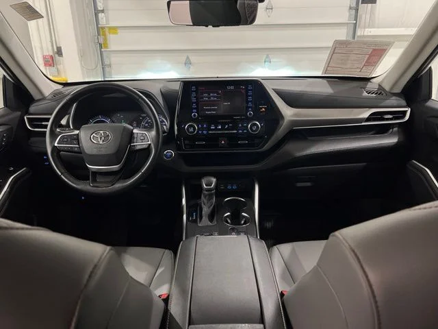Certified Used 2022 Beige Toyota Bronze Edition image 12