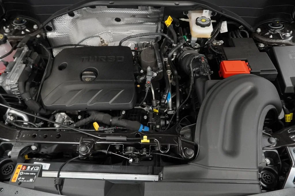 New 2026 Mosaic Black Metallic Chevrolet LT image 40