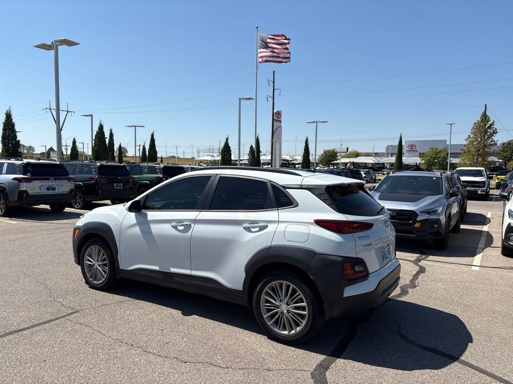 Used 2021 White Hyundai SEL image 6