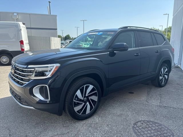 New 2026 Deep Black Volkswagen 2.0T SE w/Technology image 27