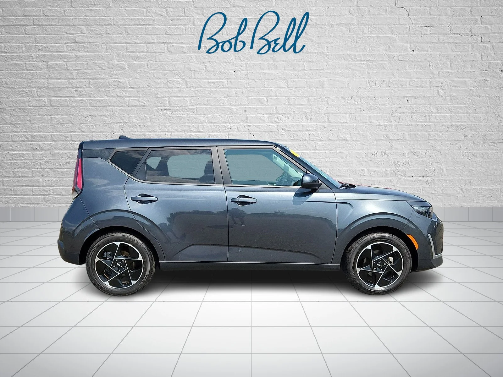 Used 2023 Gray Kia EX image 7