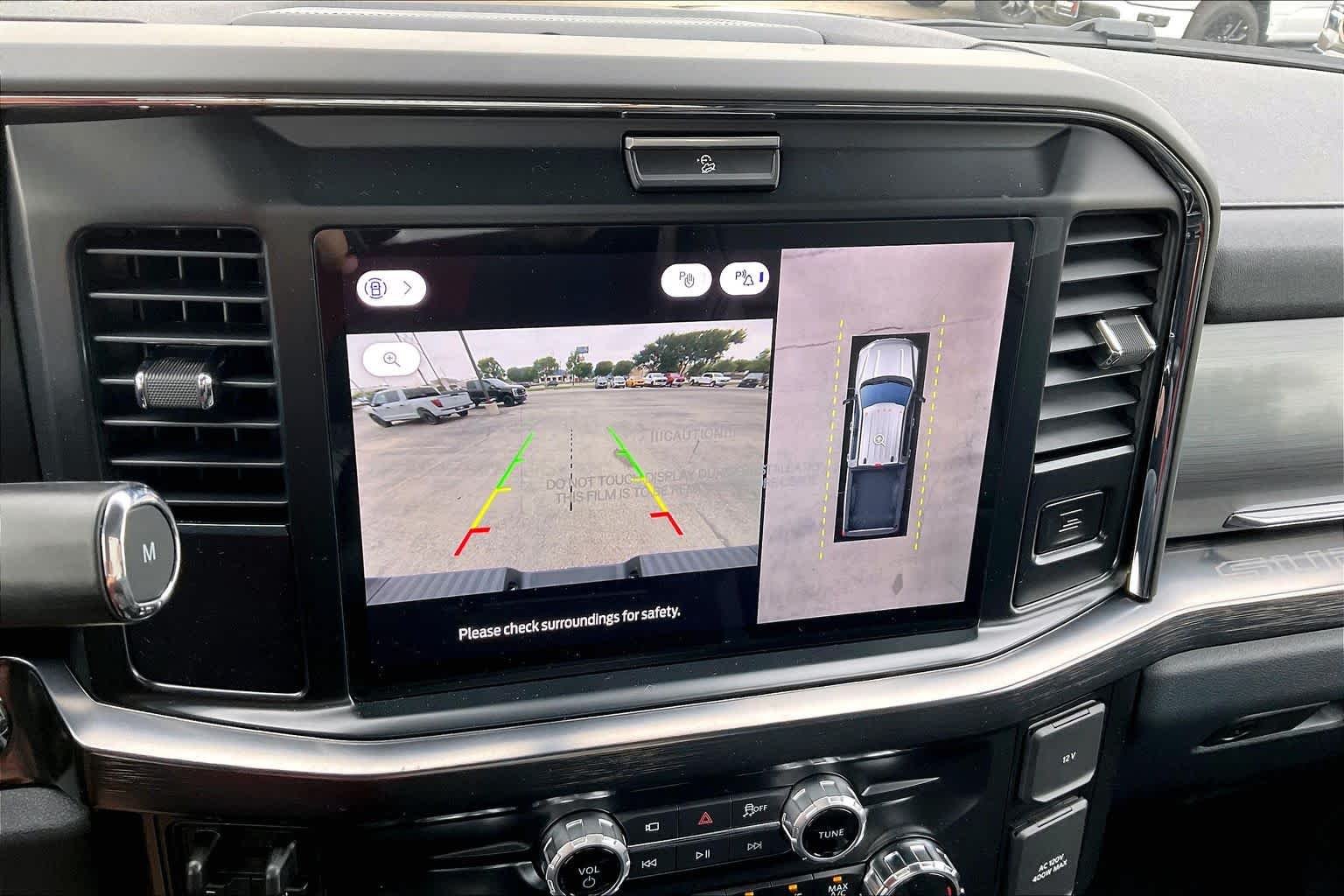 New 2026 Agate Black Metallic Ford F-250® Lariat® image 18