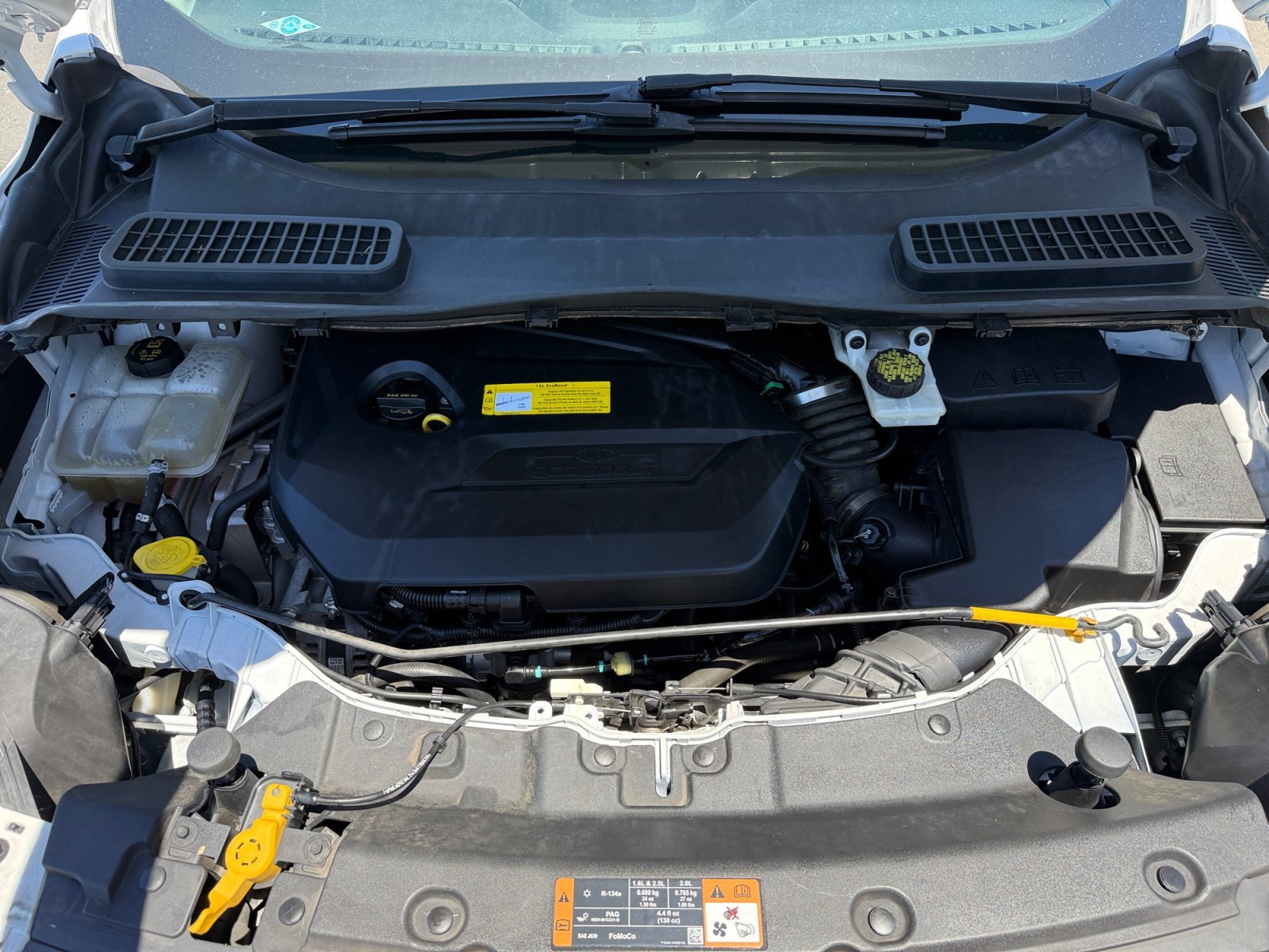 Used 2016 Oxford White Ford SE image 20