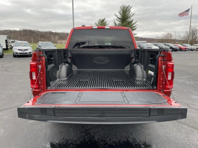 Used 2023 Hot Pepper Red Tinted Clearcoat Ford XLT image 45