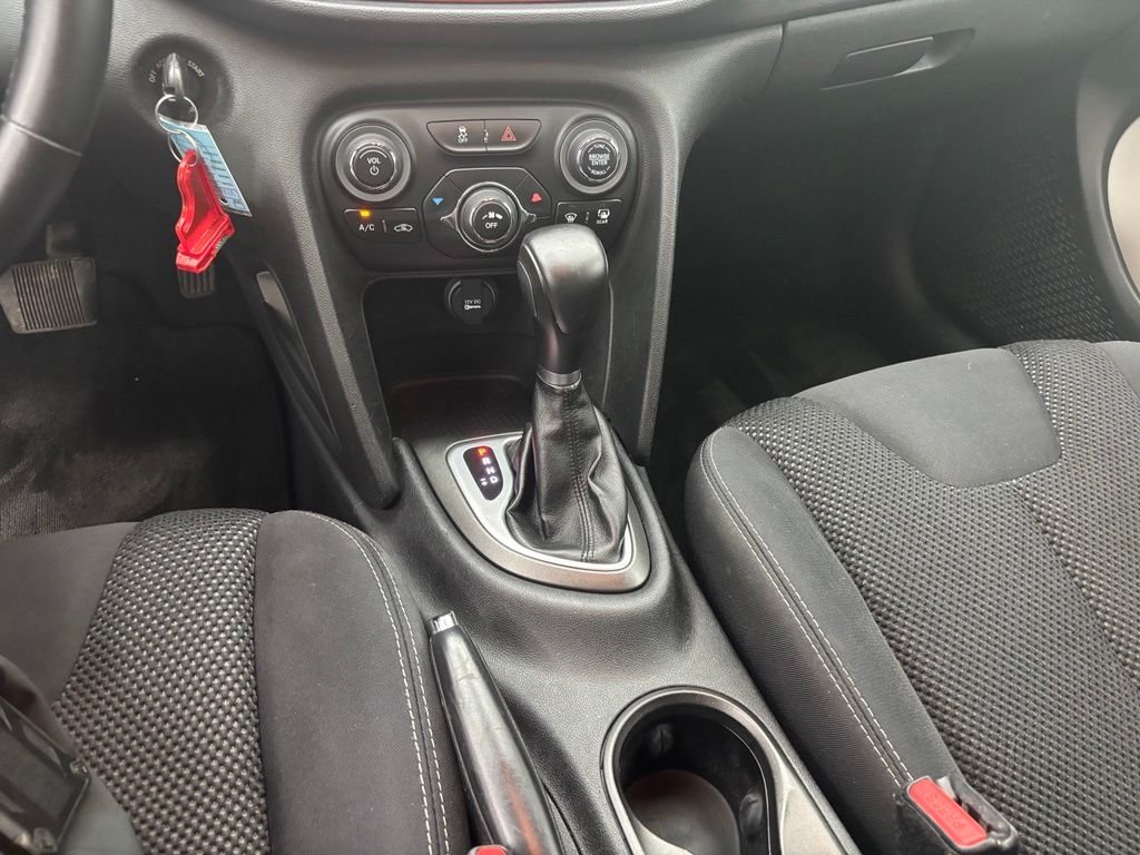 Used 2016 Granite Crystal Clearcoat Metallic Dodge SXT image 25