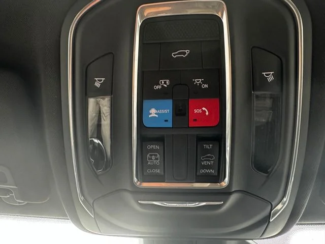 New 2026 Velvet Red Pearl-Coat Exterior Paint Jeep Laredo X image 41