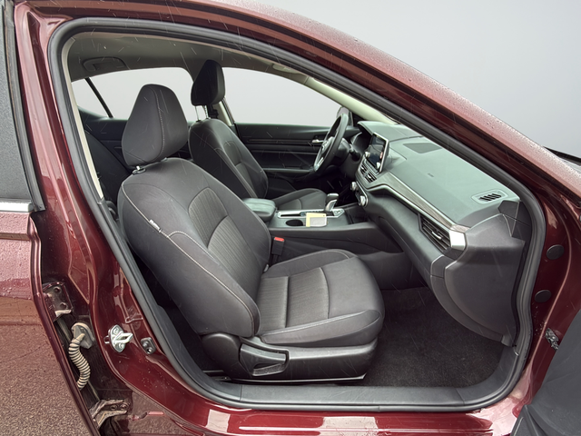 Used 2025 Red Nissan 2.5 SV image 26