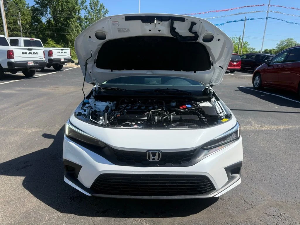 Certified Used 2022 White Honda EX-L image 45