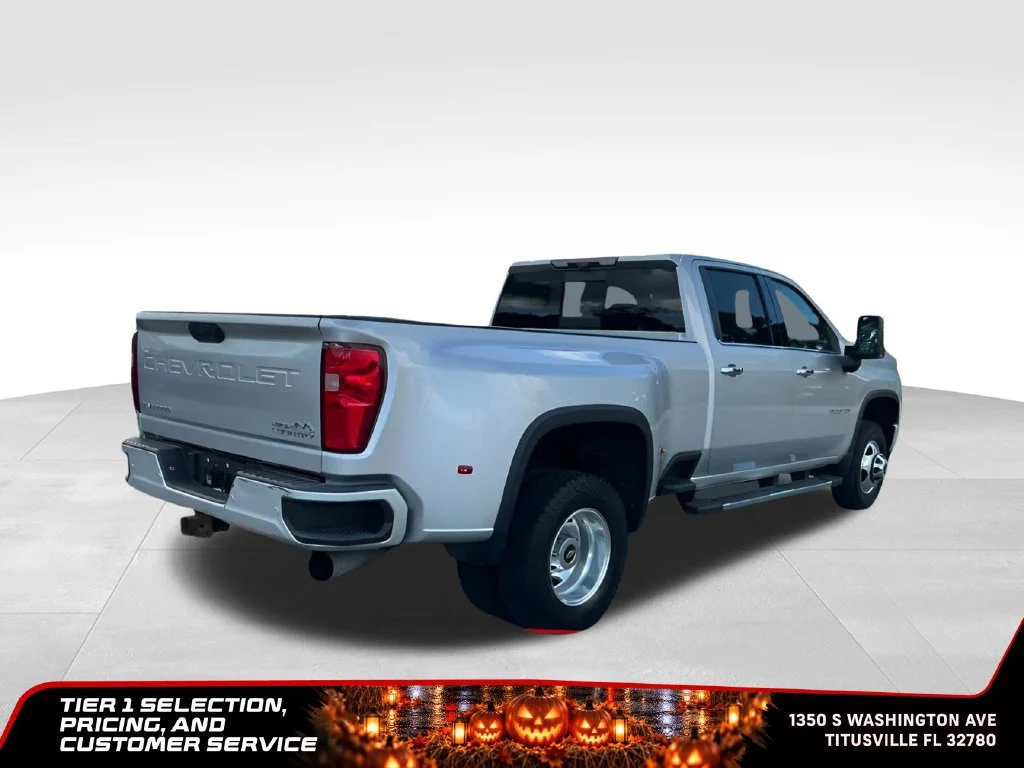 Used 2020 SILVER ICE METALLIC Chevrolet High Country image 8