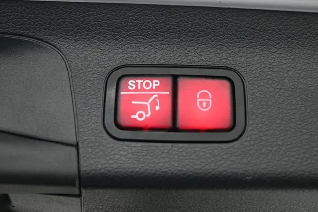 Used 2024 White Mercedes-Benz GLS 450 image 25