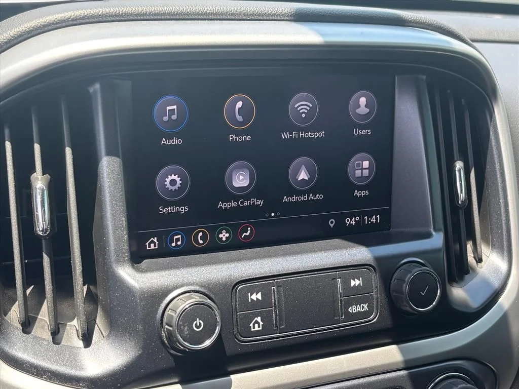 Used 2019 White Chevrolet ZR2 image 19