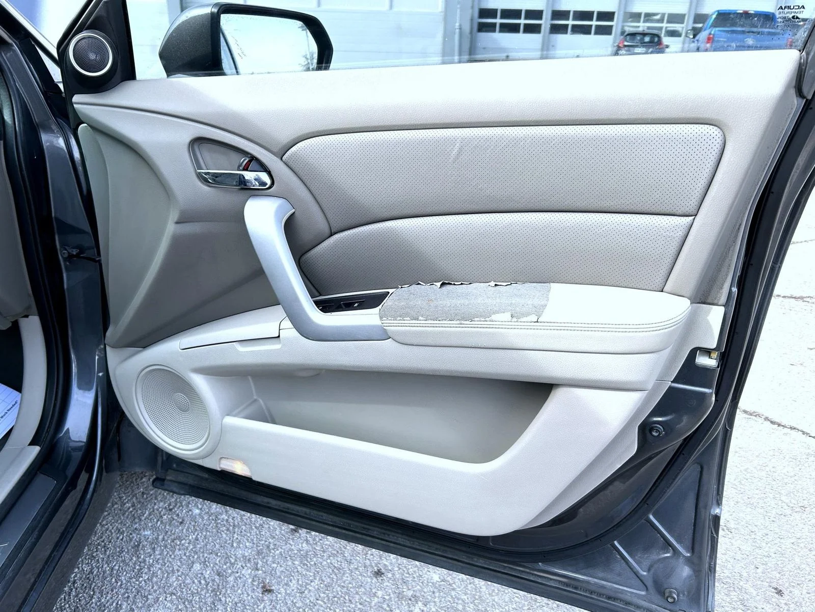 Used 2008 Gray Acura Base image 15