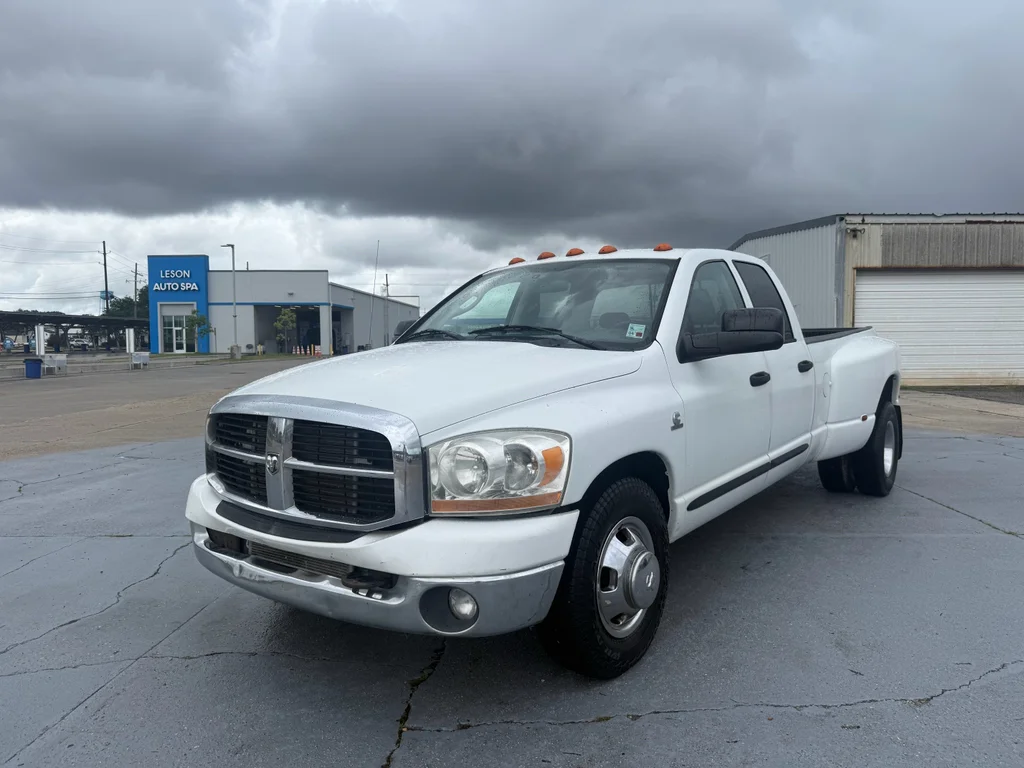 2006 Dodge Ram 3500 SLT Quad Cab LWB DRW's photo