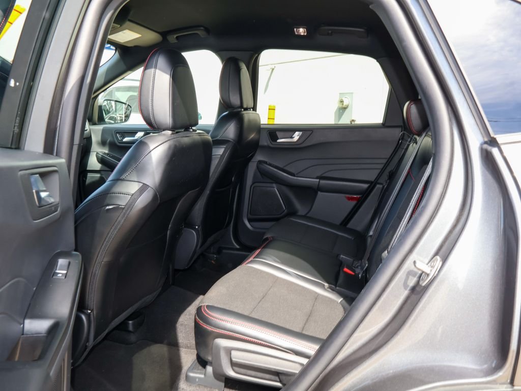 Used 2025 Gray Ford ST-Line Select image 15