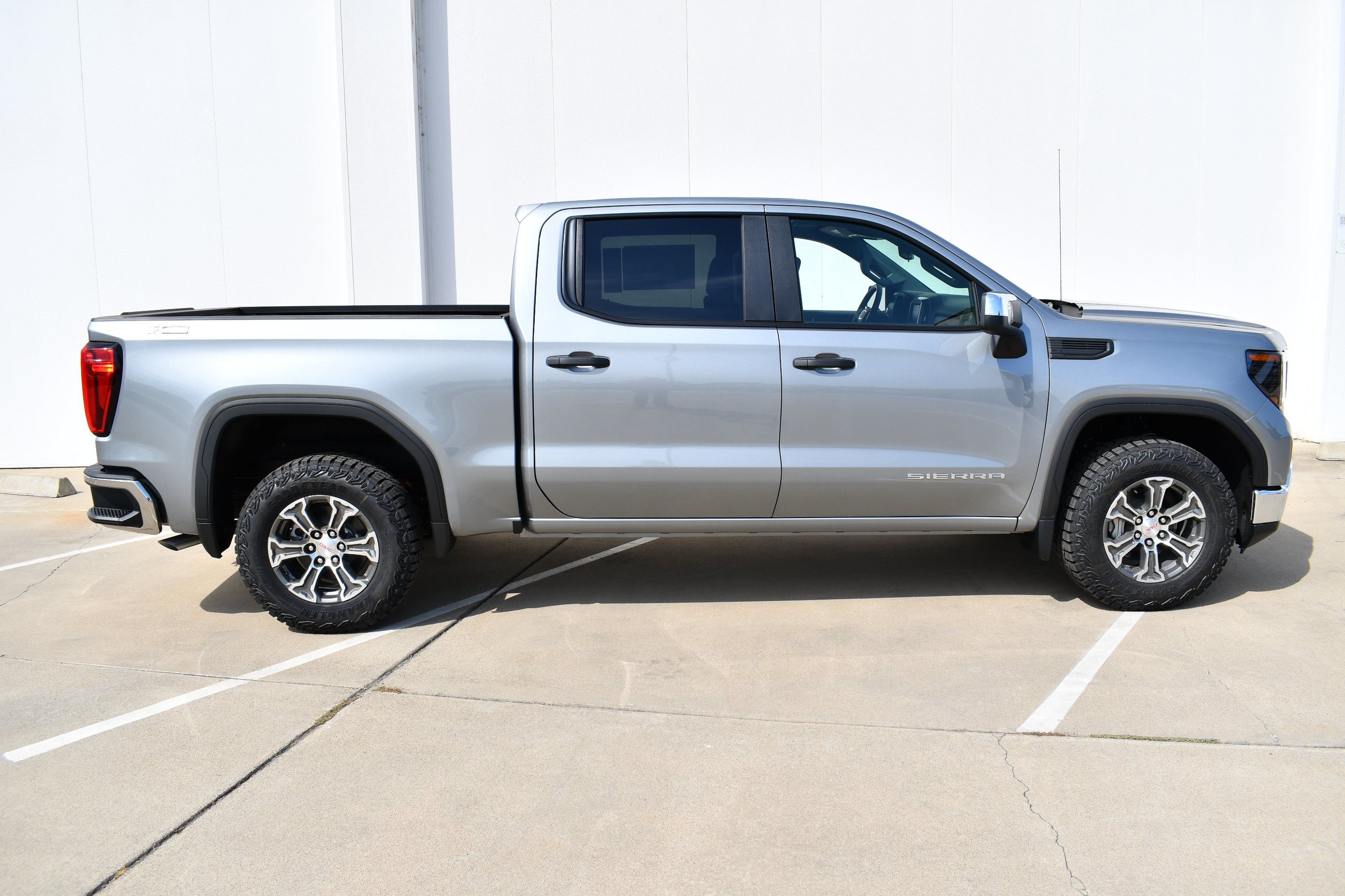 2026 GMC Sierra 1500 Pro - Photo 5