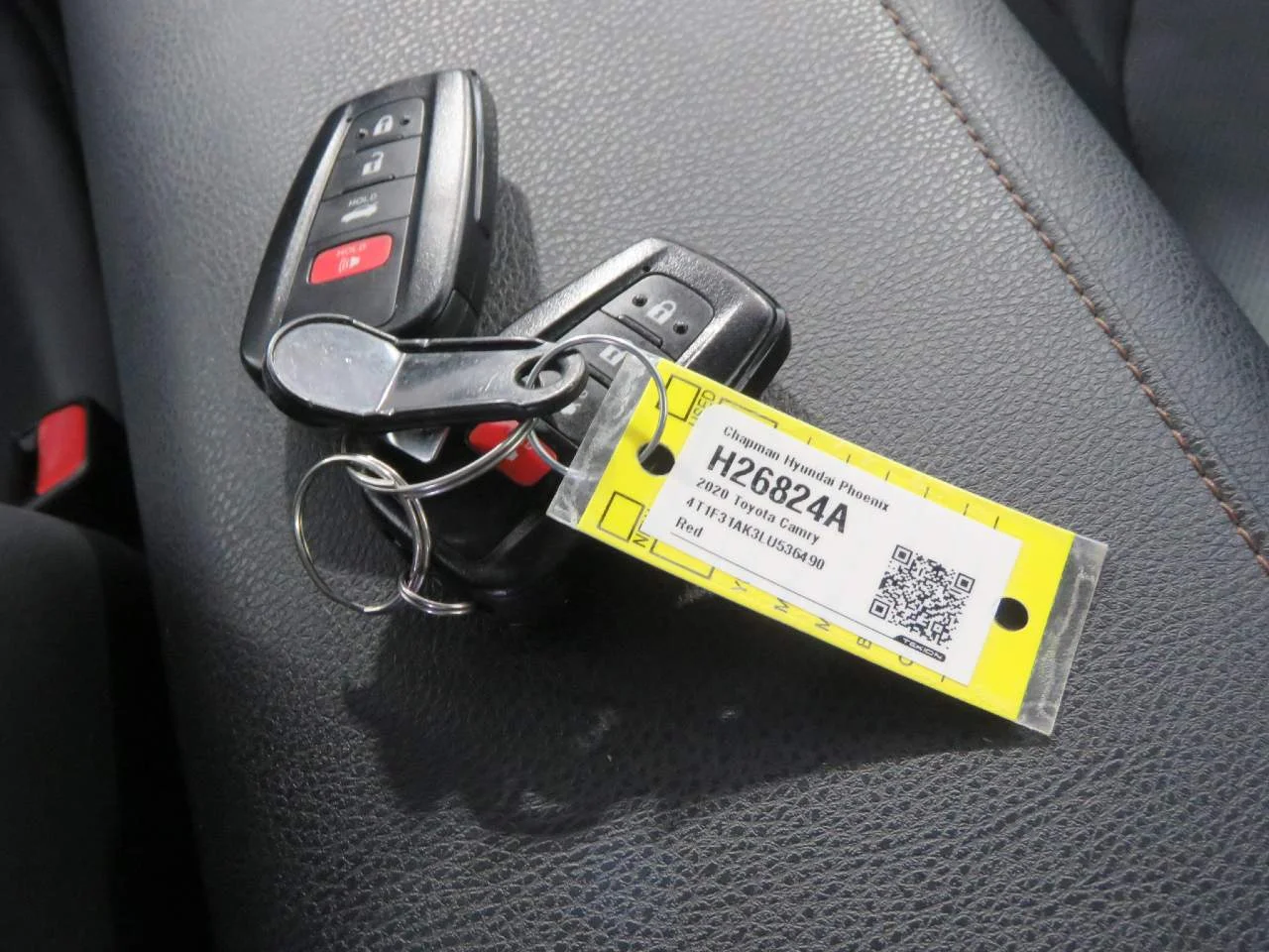 Used 2020 Ruby Flare Pearl Toyota XLE image 19