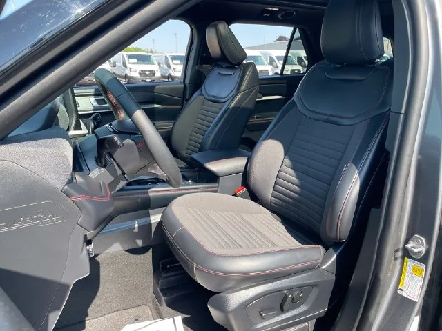 Used 2026 Gray Ford ST-Line image 12