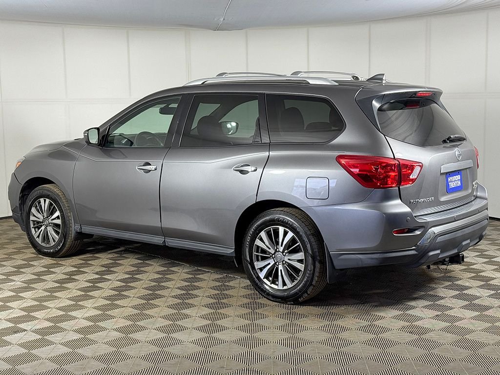 2019 Nissan Pathfinder SV - Photo 8