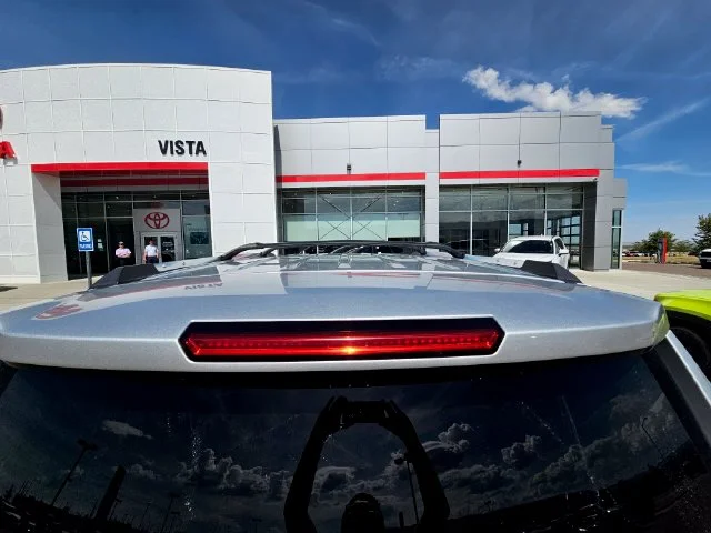 Used 2018 Silver Ice Metallic Chevrolet Premier image 38