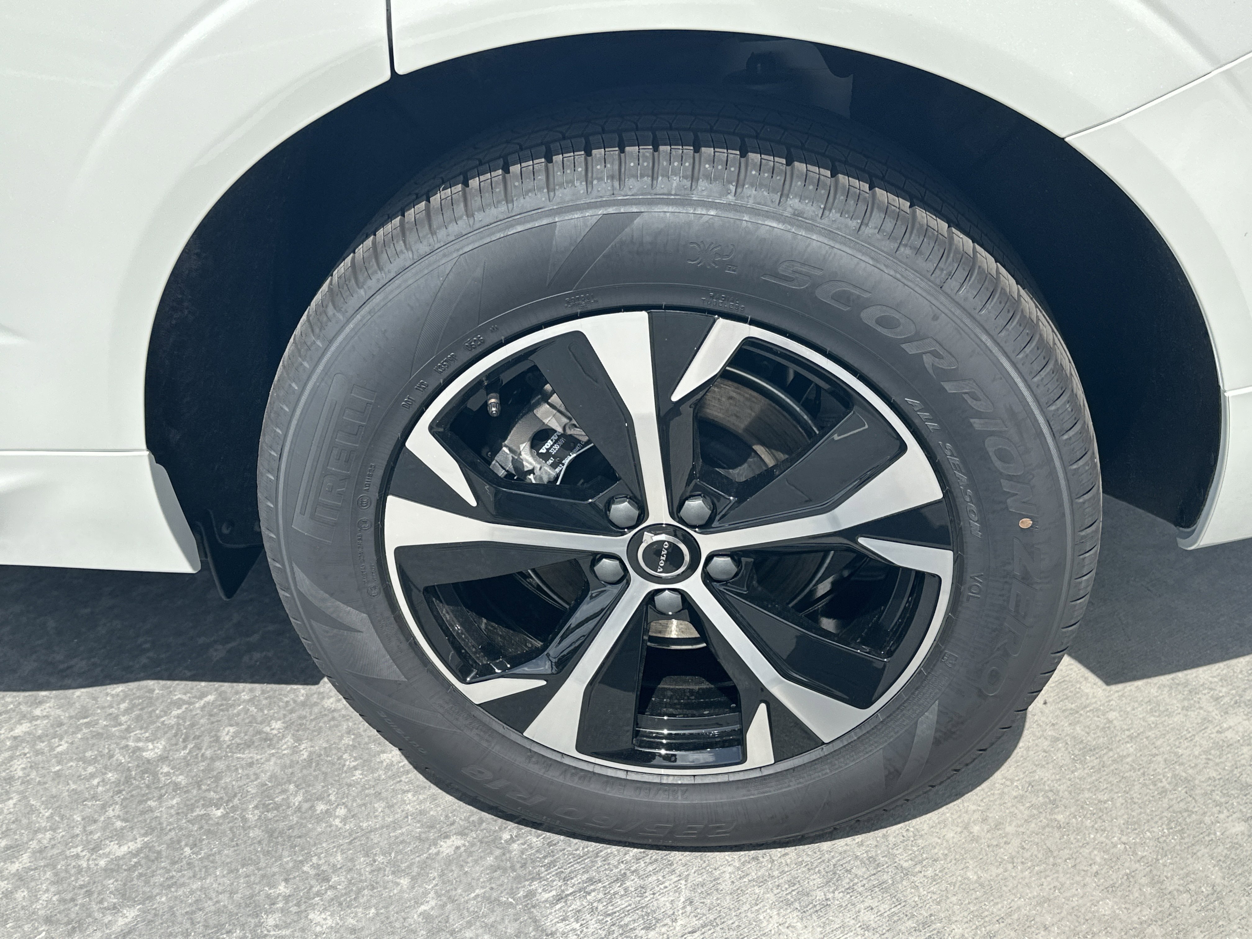 New 2026 Crystal White Volvo Core image 11